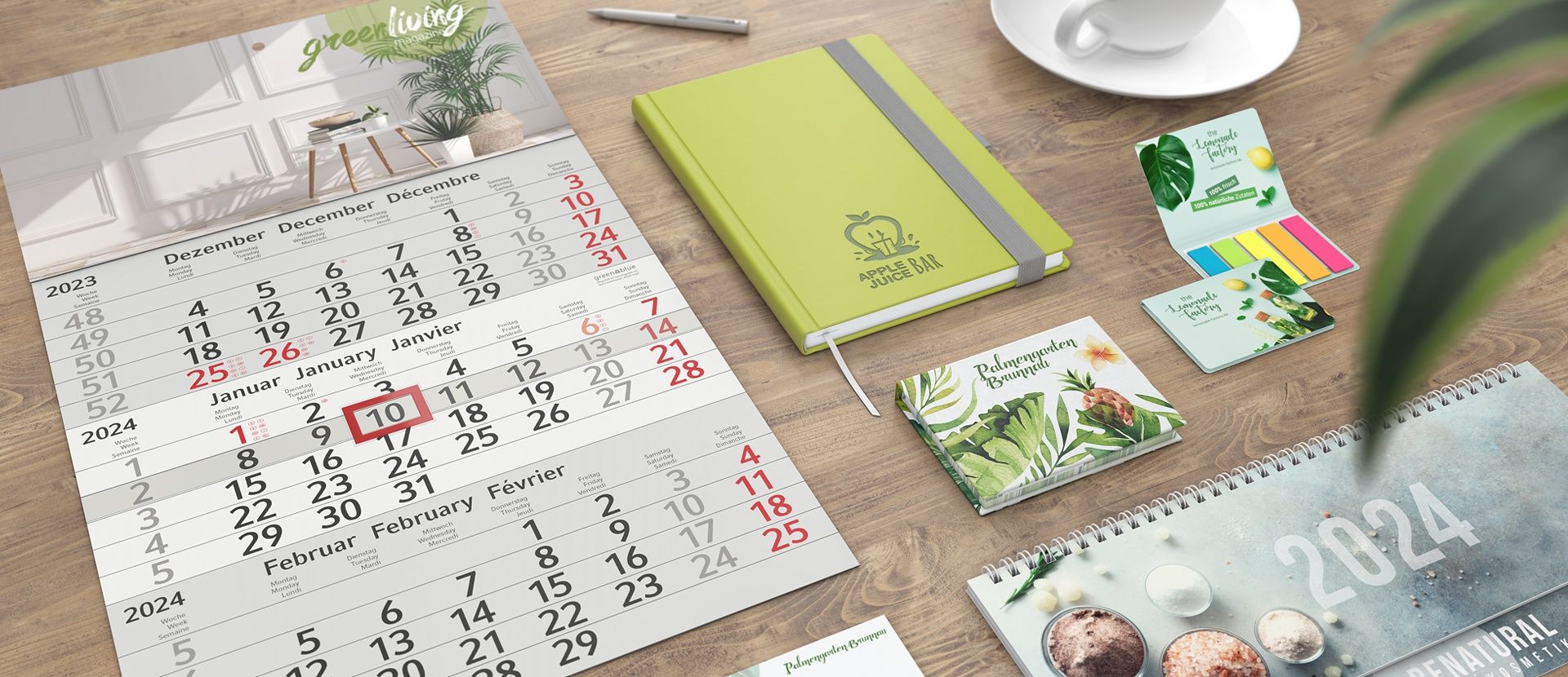 Flatlay-Bild von verschiedenen Produkten aus dem Geiger-Notes green+blue-Sortiment